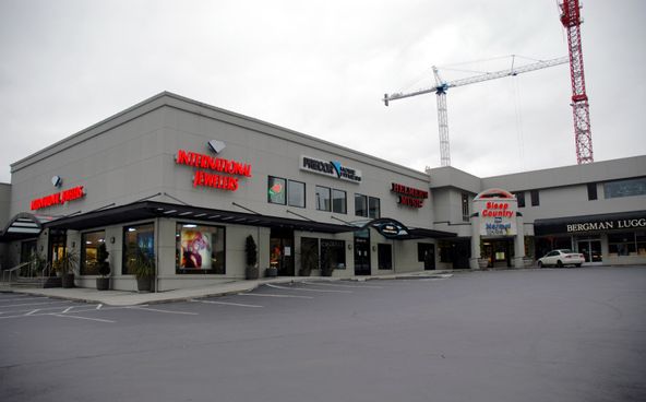 Kaylen Center: 827 Bellevue Way NE, Bellevue, WA 98004